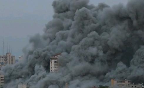 تدمير برج فلسطين في مدينة غزة