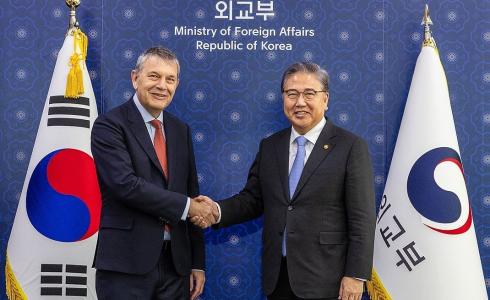 كوريا الجنوبية تتعهد بزيادة الدعم المالي للأونروا