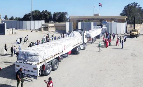 الهلال الأحمر يعلن إدخال 187 شاحنة مساعدات الى غزة