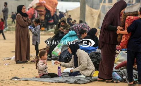نازحون في بلدة دير البلح وسط قطاع غزة