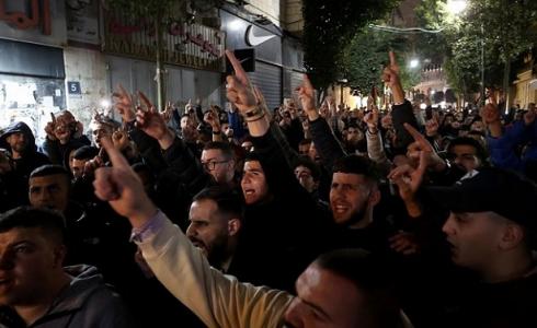 اغتيال صالح العاروري - مسيرات منددة بالضفة وإضراب شامل غدا