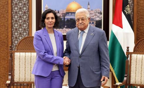 الرئيس عباس- لا يمكن العمل مع مخططات إسرائيل في فصل غزة