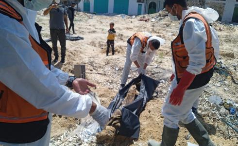 غزة - انتشال جثامين 15 فلسطينيا في خانيونس