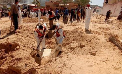 غزة - ارتفاع حصيلة الجثث المكتشفة في مقبرة جماعية بمجمع ناصر