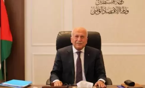 وزير الاقتصاد الوطني في رام الله محمد العامور