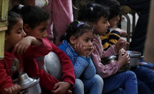 كل 9 أطفال في غزة يعانون نقصا في الغذاء
