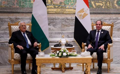 تفاصيل اجتماع الرئيس عباس مع نظيره المصري بمصر
