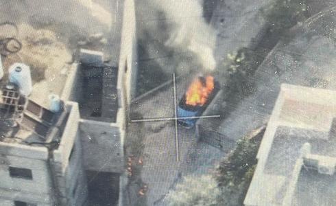 مركبة مشتعلة في جنين