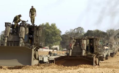 الجرافات الإسرائيلية في قطاع غزة