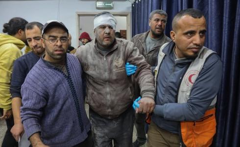 إصابات جراء غارات الاحتلال المتواصلة على منازل في مدينة غزة