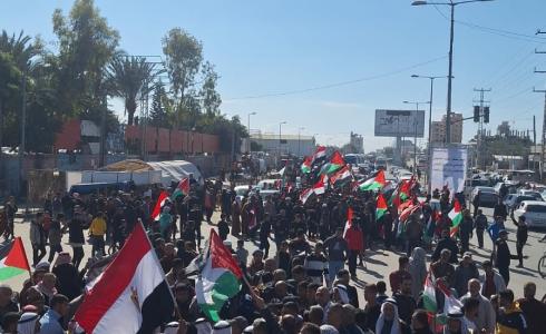 وقفات جماهيرية في غزة دعما للجهود المصرية برفض التهجير