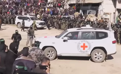 تسليم الأسرى الإسرائيليين في قطاع غزة