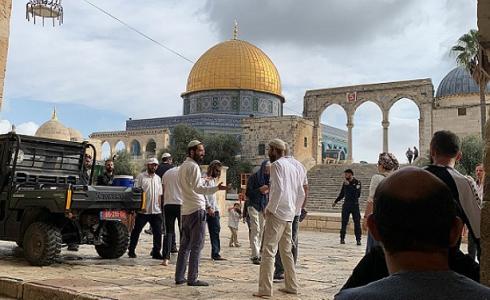 اقتحام المستوطنين للمسجد الأقصى.jpg