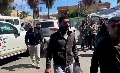 الاحتلال يفرج عن 10 أسرى من غزة
