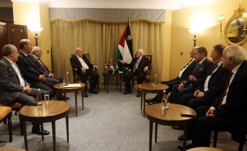 الرئيس عباس يؤكد أهمية تحقيق الوحدة الوطنية على قاعدة الالتزام بالمنظمة
