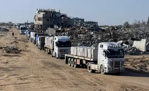 شاحنات المساعدات