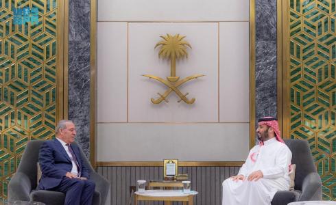 اجتماع ولي العهد السعودي مع نائب رئيس دولة فلسطين