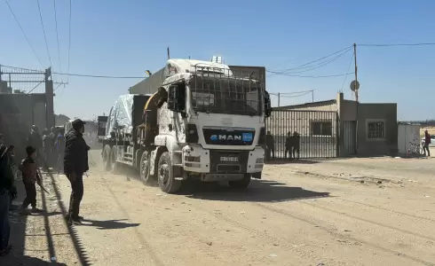 دخول الشاحنات من معبر كرم أبو سالم