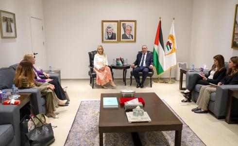 الشيخ يؤكد أهمية التوصل لاتفاق وقف إطلاق نار دائم في غزة