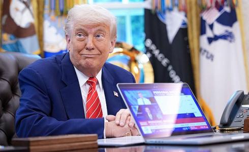 الرئيس الأمريكي دونالد ترامب