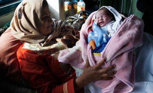 الأطفال الرضع في غزة