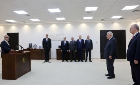 اسطيفان أنطون سلامة وزيرا للتخطيط والتعاون الدولي خلال أدائه اليمين القانونية