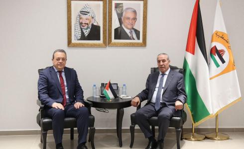 تفاصيل لقاء حسين الشيخ مع أعضاء من حزب سيريزا