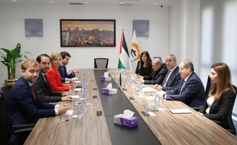 اجتماع حسين الشيخ مع مستشارة الرئيس الفرنسي