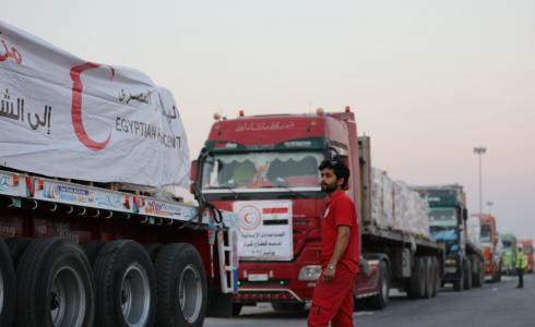 مساعدات مصرية إلى غزة