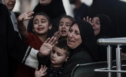 بكاء عائلات الشهداء في غزة على ذويهم - تعبيرية