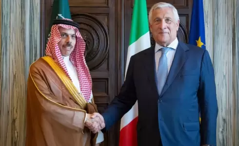 وزير الخارجية السعودي ونظيره الإيطالي