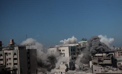 استهداف مبنى الجامعة الإسلامية غرب مدينة غزة