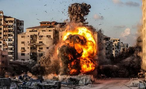 التفجيرات في مدينة غزة