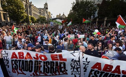 السلطات الإسبانية تلغي صفقة سلاح ضخمة مع إسرائيل