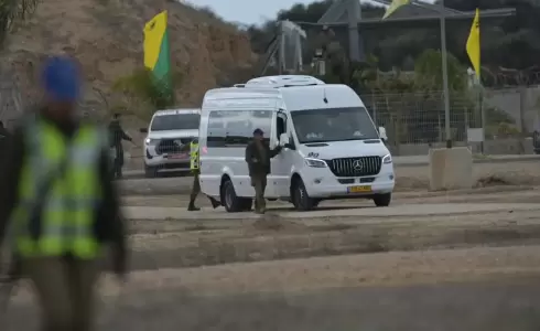 إسرائيل تُكمل استعداداتها لاستقبال أسرى من غزة