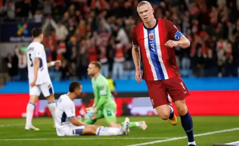 النرويج تسحق إسرائيل بخماسية وسط أعلام فلسطينية