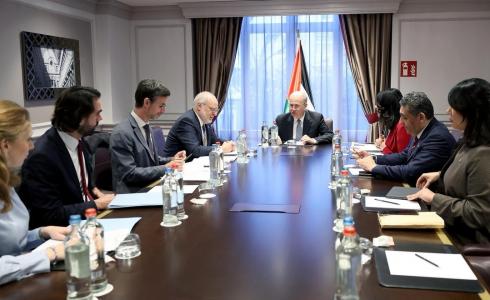 مصطفى يدعو سويسرا واليابان للاعتراف بفلسطين