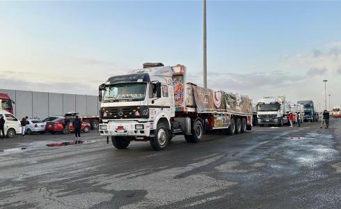 الهلال الأحمر المصري يدفع اليوم بأكثر من 12 ألف طن مساعدات إلى غزة