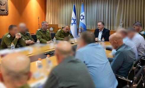 كاتس مع رؤساء الأجهزة الأمنية