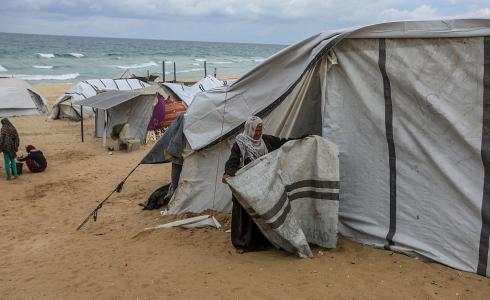 خيام النازحين وسط المنخفض الجوي في غزة