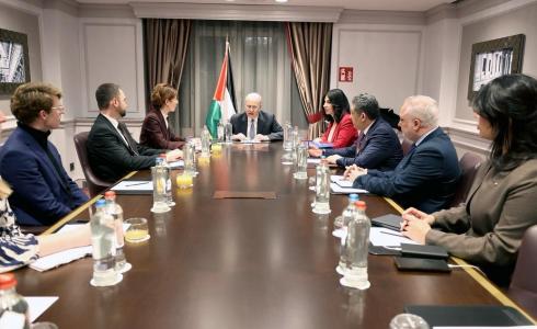 لقاء مصطفى مع عدد من المسؤولين الأوروبيين