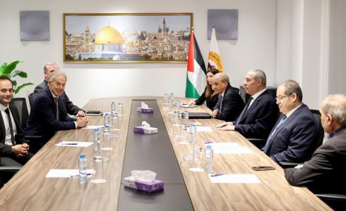 تفاصيل اجتماع حسين الشيخ مع بلير ومسؤول أمريكي في رام الله