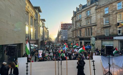 اسكتلندا تتظاهر دعما لفلسطين وتندد بالإبادة الجماعية في غزة