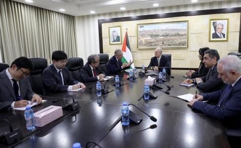 لقاء "مصطفى" مع مساعد وزير الخارجية الياباني لشؤون إعمار غزة