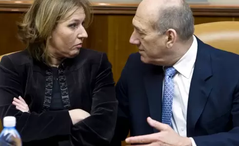 أولمرت وليفني