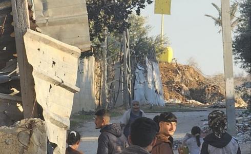 وضع الحجر الاصفر فوق مسجد حسني المصدر شرق مخيم المغازي محيط دوار ابو ناووس