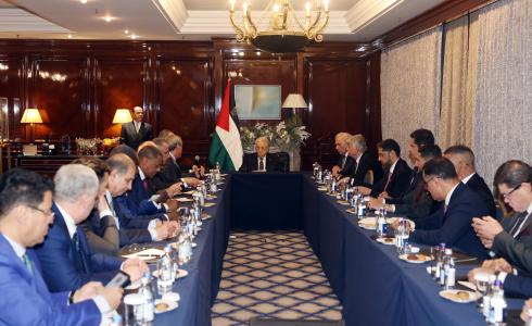 الرئيس عباس يستقبل السفراء العرب المعتمدين لدى روسيا