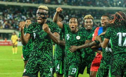 نيجيريا تدك شباك موزمبيق برباعية نظيفة في كأس أمم إفريقيا 2025