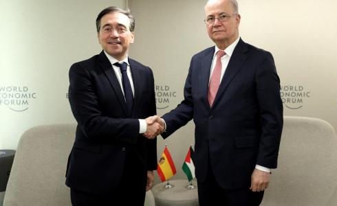 مصطفى ووزير الخارجية الإسباني