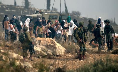 مستوطنون رفقة جنود الاحتلال بالضفة - أرشيف